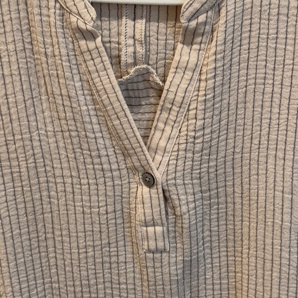 Garnet Hill Jersey Top, Beige/Tan with Gray Stripe, Size 18 - Picture 5 of 10